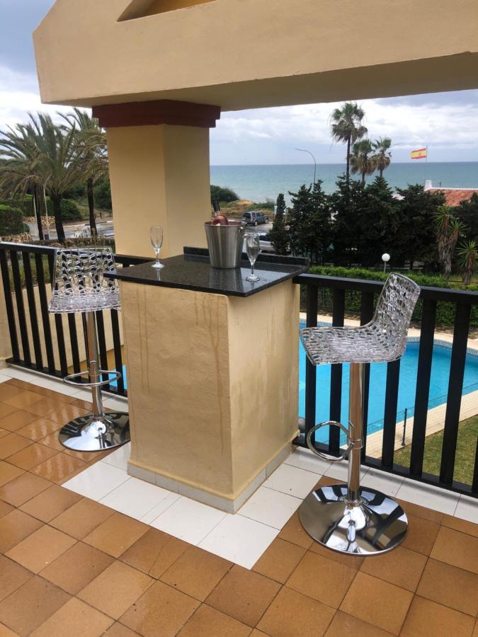 Beachfront Apartment - Sea Views - Marbella Eksteriør bilde